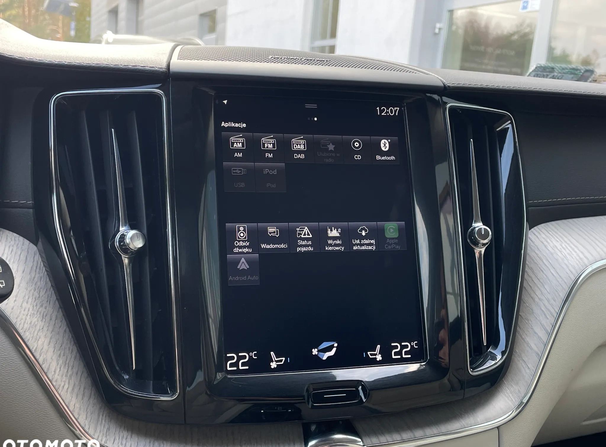 Volvo XC 60 cena 139900 przebieg: 157243, rok produkcji 2019 z Chojna małe 277